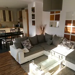 https://ferienwohnung-nauw.hannover-hotel.net